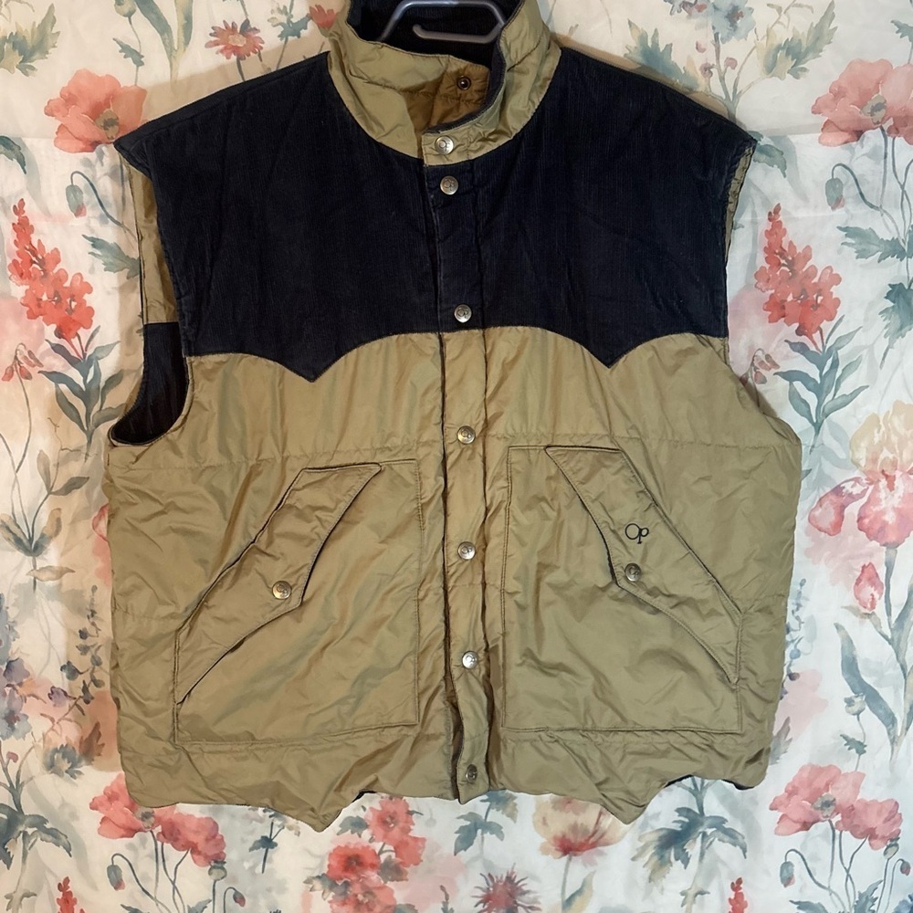 Vintage Two-Tone Vest with Button Closure